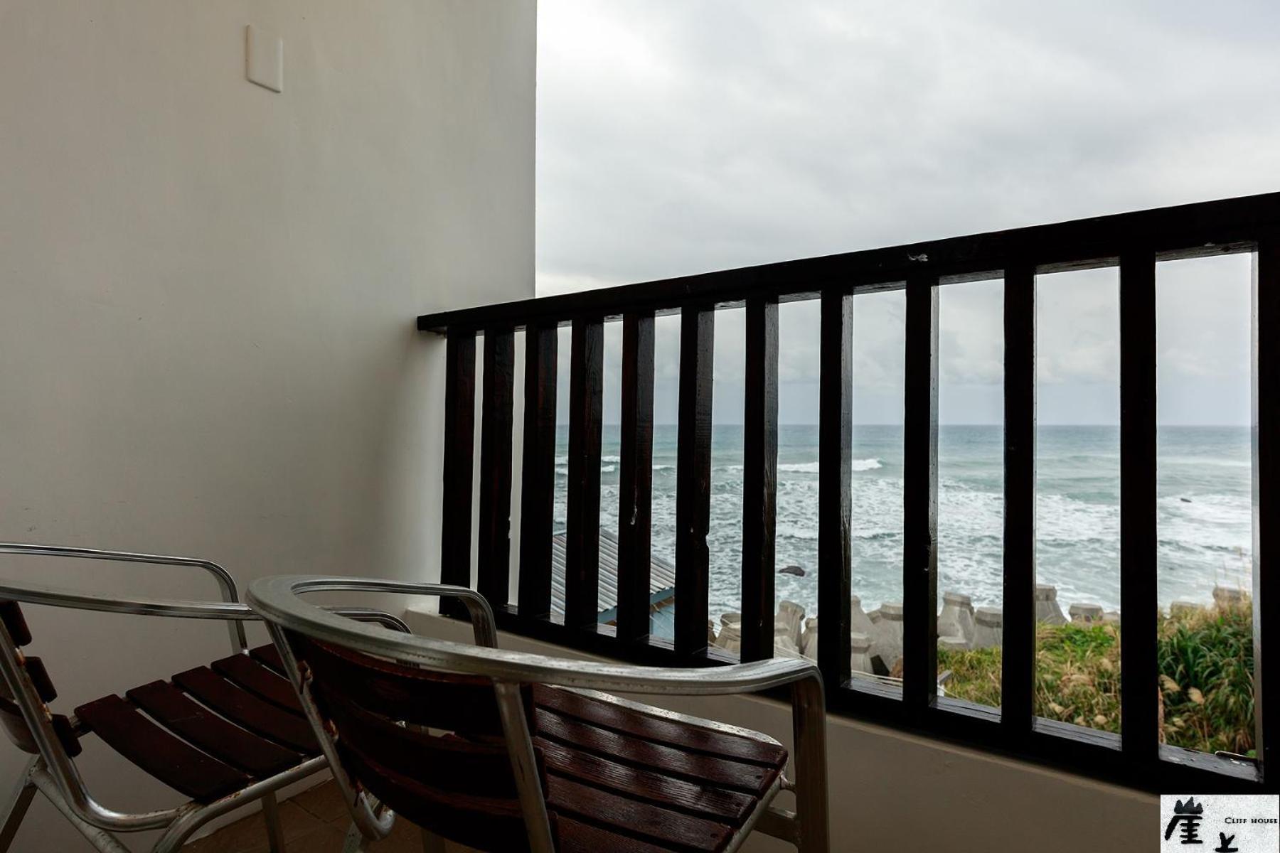 崖上民宿 Cliff House B&B Fengbin Buitenkant foto