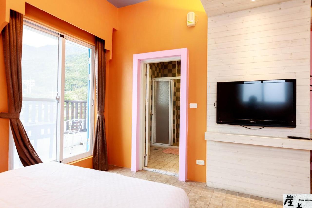 崖上民宿 Cliff House B&B Fengbin Buitenkant foto