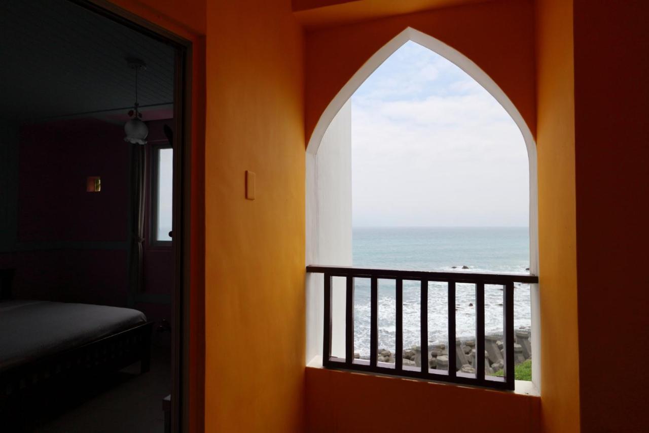 崖上民宿 Cliff House B&B Fengbin Buitenkant foto